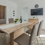 Marovic Apartment
