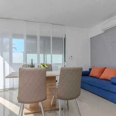 Marovic Appartement Vir